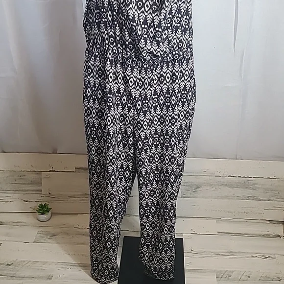 Ann Taylor LOFT, Sightseer, Tribal Print, Jumpsuit/Romper, Size Small - Picture 4 of 8